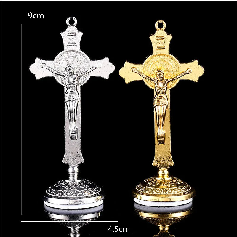 Gold Plated Jesus Cross Dashboard Decoration, Interior Church Decoration Jesus Cross Statue Jewelry
