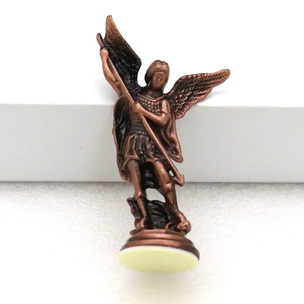 Christian Saint Michael FigurineThe Archangel Defeating Satan Guardian Statues Zinc Alloy Ctafts For Home Room Tabletop Desktop