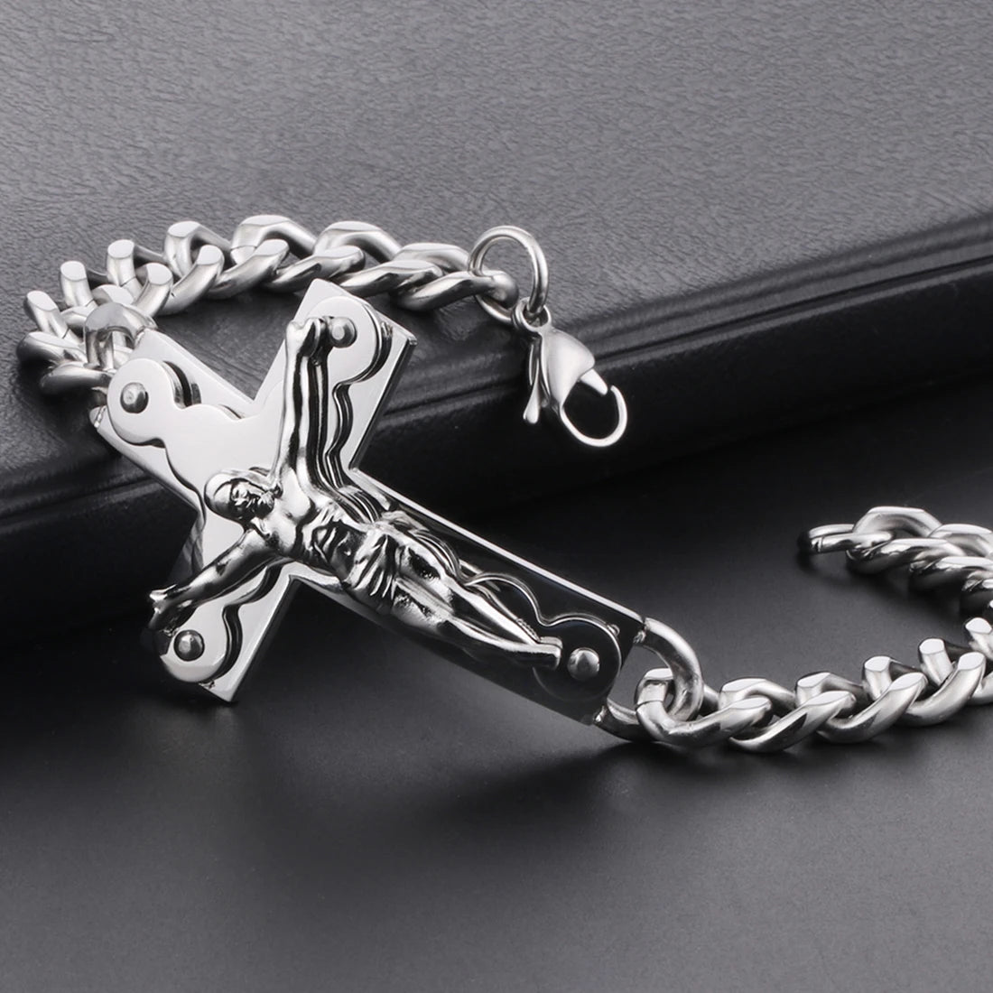 Crucifix Jesus Cross Charm Bracelets Stainless Steel Cuff Bracelets for Men Metal Cuban Hand Chain Religious Male Punk Jewelry