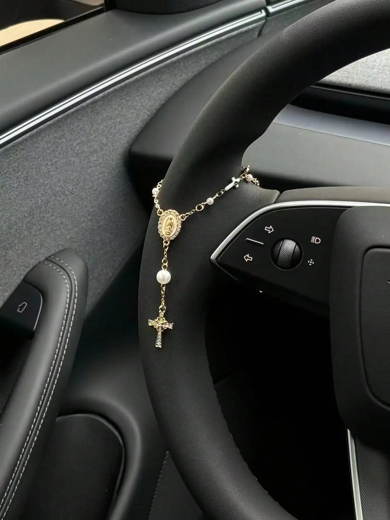 1pc Steering Wheel Rosary Ornament | Rosary Car Pendant Accessory | Car Decor | Car Pendant | Unique Fashion Car Pendant Decorat
